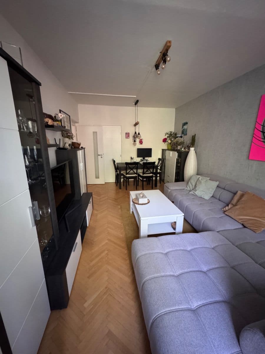 Prenájom bytu 2-izbový 51 m², Hiršlova, Praha, Praha Prenájom bytu 2-izbový 51 m², Hiršlova, Praha, Praha