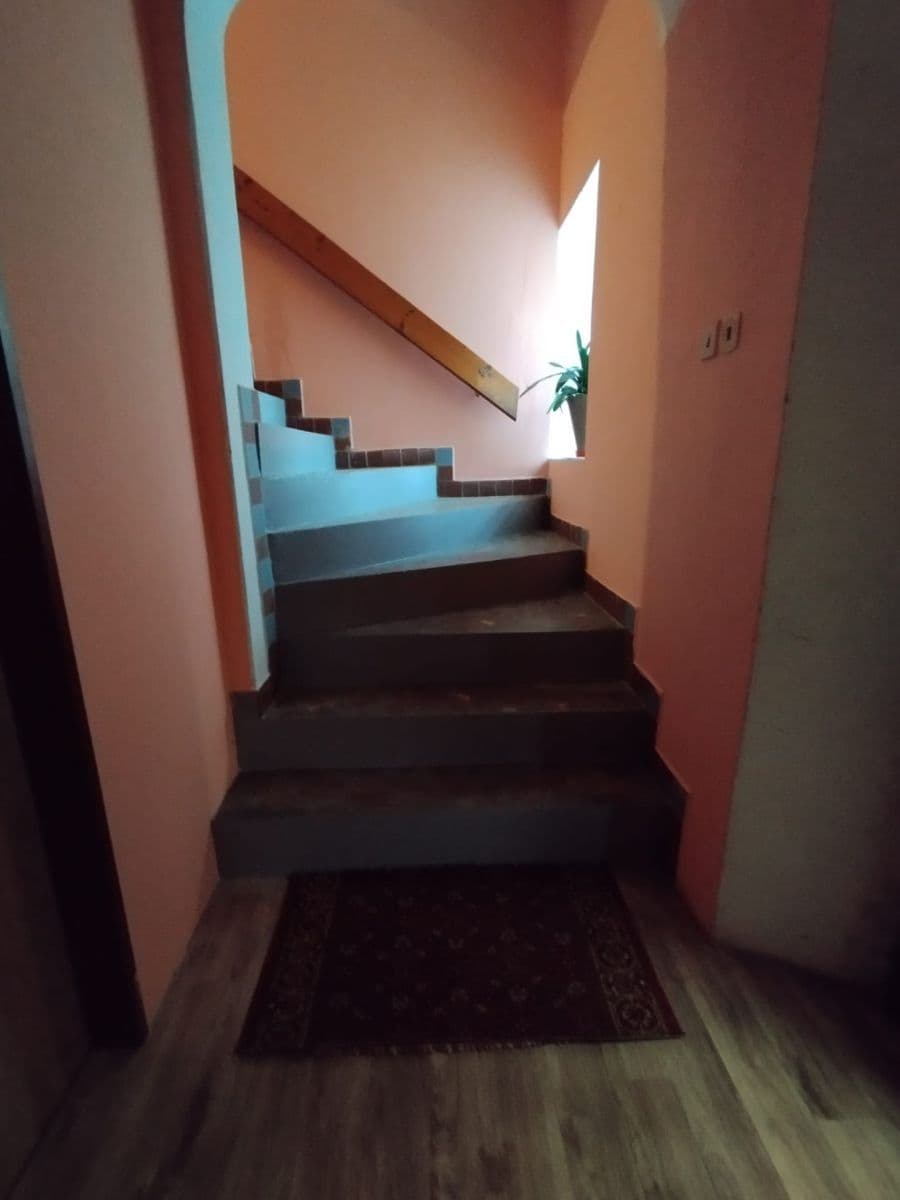 Prenájom bytu 1-izbový 36 m², Ústecká, Povrly, Ústecký kraj Prenájom bytu 1-izbový 36 m², Ústecká, Povrly, Ústecký kraj