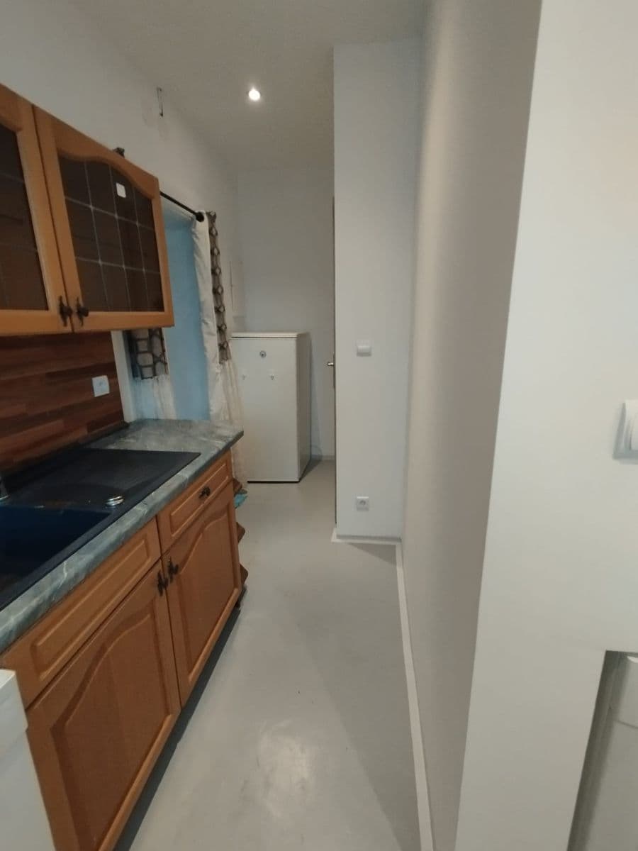 Prenájom bytu 1-izbový 36 m², Ústecká, Povrly, Ústecký kraj Prenájom bytu 1-izbový 36 m², Ústecká, Povrly, Ústecký kraj