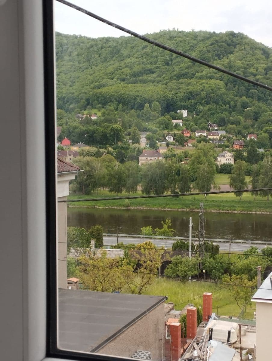 Prenájom bytu 1-izbový 36 m², Ústecká, Povrly, Ústecký kraj Prenájom bytu 1-izbový 36 m², Ústecká, Povrly, Ústecký kraj