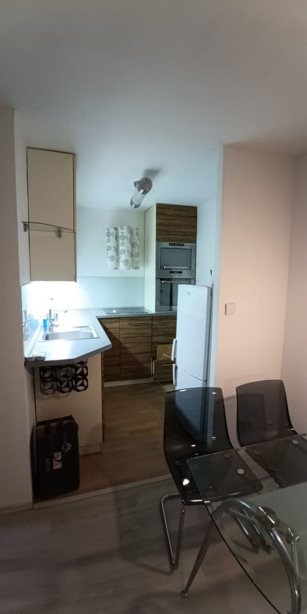 Prenájom bytu 2-izbový 42 m², Pšenčíkova, Praha, Praha Prenájom bytu 2-izbový 42 m², Pšenčíkova, Praha, Praha