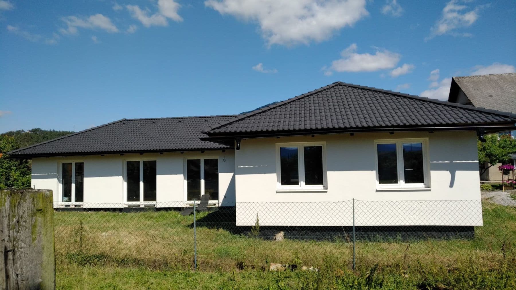 Predaj domu 140 m², pozemek 620 m², Ružomberok, Žilinský kraj Predaj domu 140 m², pozemek 620 m², Ružomberok, Žilinský kraj