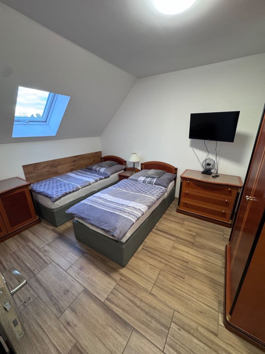 Prenájom bytu 1-izbový 36 m², Libeř, Středočeský kraj Prenájom bytu 1-izbový 36 m², Libeř, Středočeský kraj