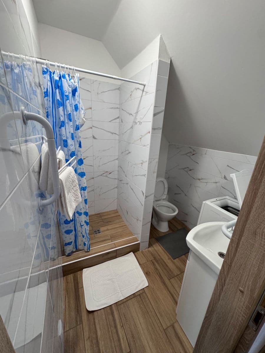 Prenájom bytu 1-izbový 36 m², Libeř, Středočeský kraj Prenájom bytu 1-izbový 36 m², Libeř, Středočeský kraj