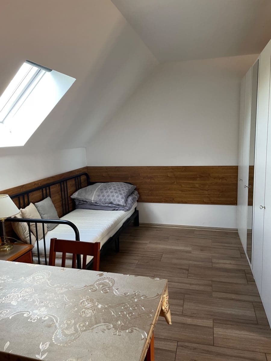 Prenájom bytu 1-izbový 36 m², Libeř, Středočeský kraj Prenájom bytu 1-izbový 36 m², Libeř, Středočeský kraj