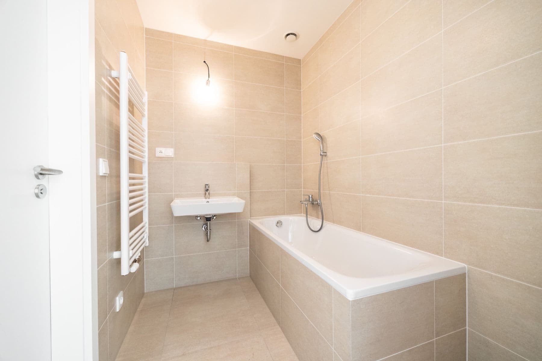 Predaj bytu 2-izbový 45 m², V Háji, Praha, Praha Predaj bytu 2-izbový 45 m², V Háji, Praha, Praha