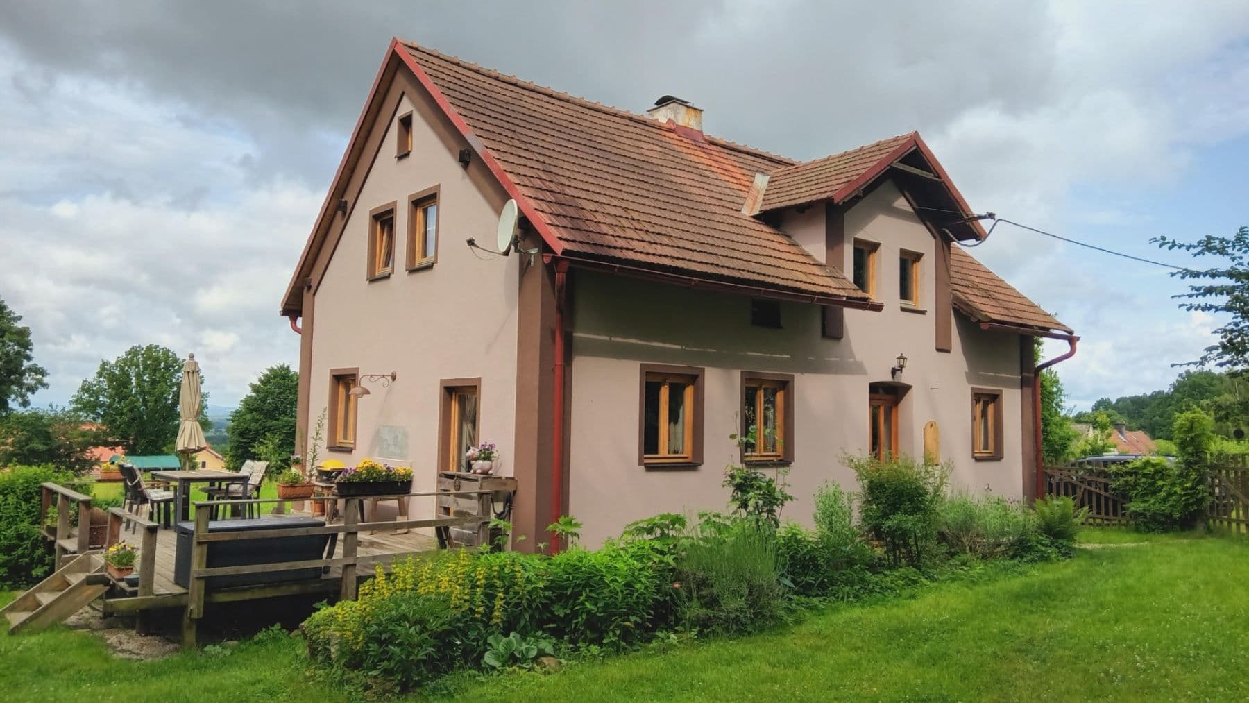 Predaj domu 168 m², pozemok 1.625 m², 21232, Milhostov, Karlovarský kraj Predaj domu 168 m², pozemok 1.625 m², 21232, Milhostov, Karlovarský kraj