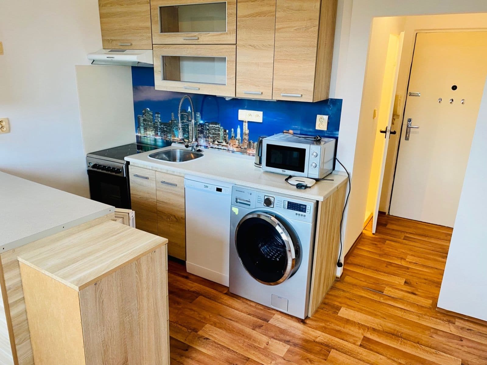 Predaj domu 700 m², pozemek 800 m², Mladoboleslavská, Praha, Praha Predaj domu 700 m², pozemek 800 m², Mladoboleslavská, Praha, Praha