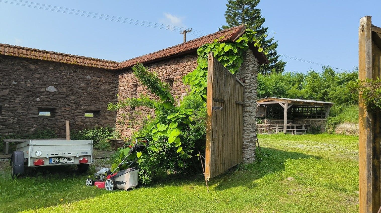 Predaj domu 520 m², pozemek 1.713 m², Malšín, Jihočeský kraj Predaj domu 520 m², pozemek 1.713 m², Malšín, Jihočeský kraj