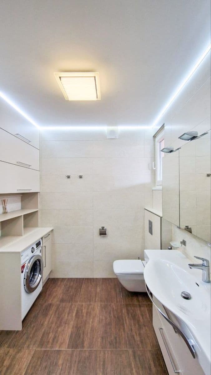 Prenájom bytu 4-izbový 204 m², U Zvonařky, Praha, Praha Prenájom bytu 4-izbový 204 m², U Zvonařky, Praha, Praha