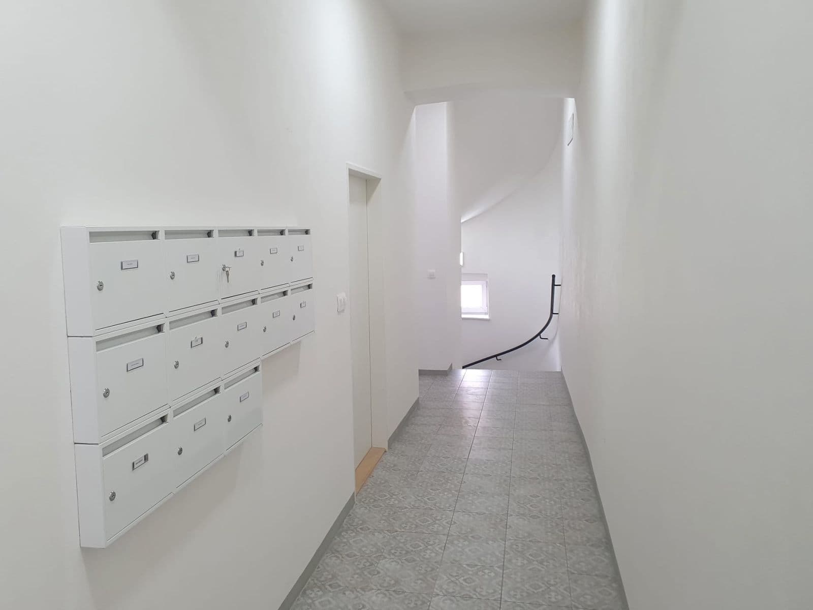 Prenájom bytu 1-izbový 30 m², Holubova, Praha, Praha Prenájom bytu 1-izbový 30 m², Holubova, Praha, Praha