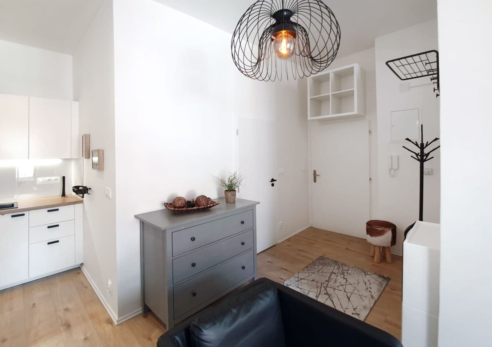 Prenájom bytu 1-izbový 30 m², Holubova, Praha, Praha Prenájom bytu 1-izbový 30 m², Holubova, Praha, Praha