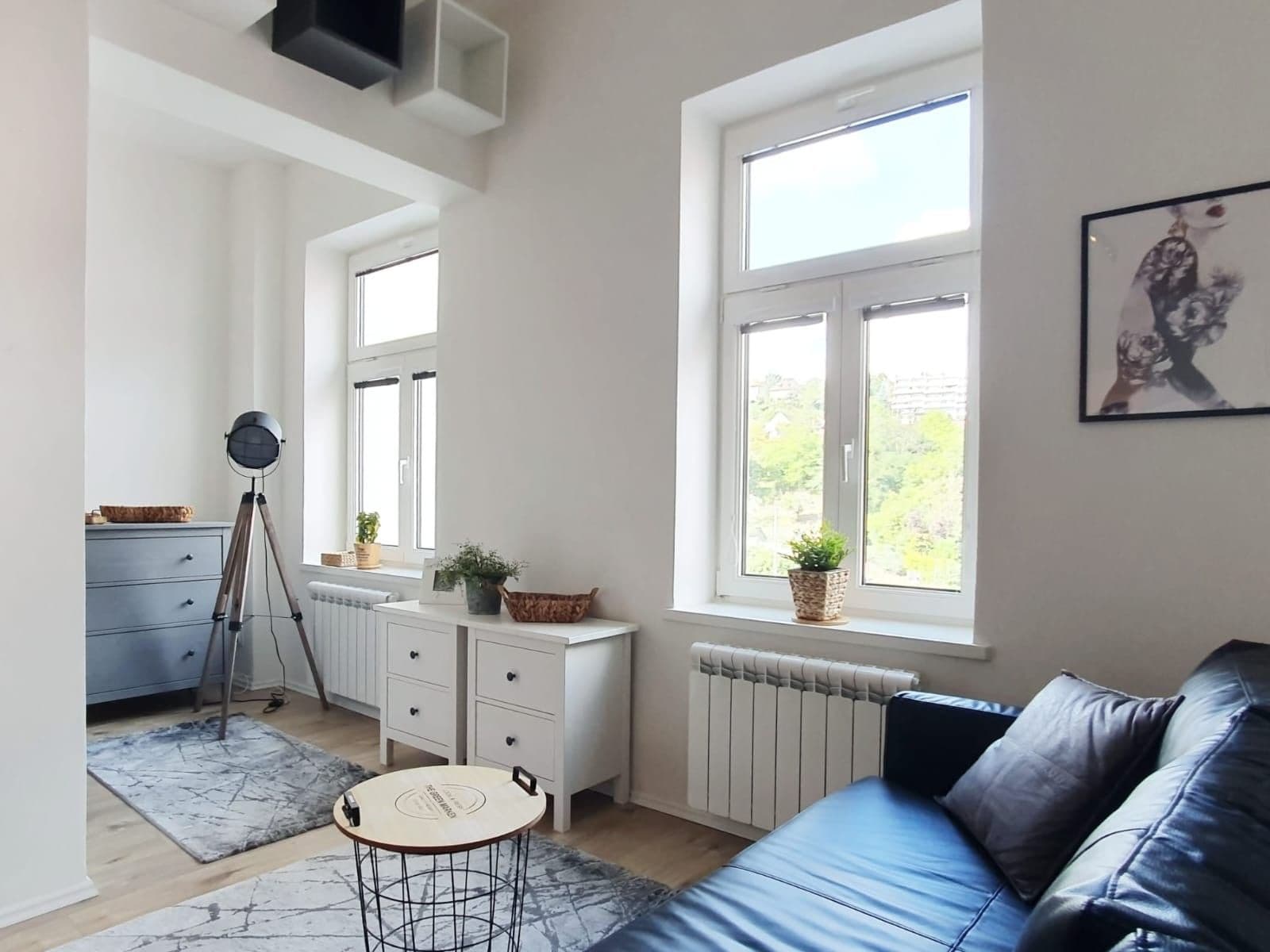 Prenájom bytu 1-izbový 30 m², Holubova, Praha, Praha Prenájom bytu 1-izbový 30 m², Holubova, Praha, Praha