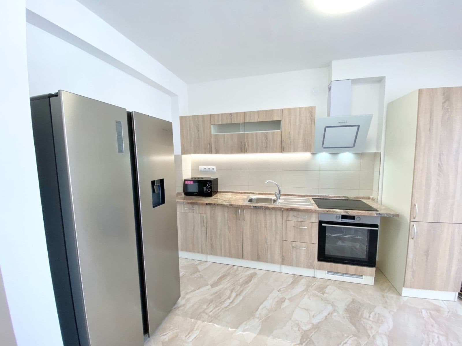 Prenájom bytu 3-izbový 100 m², Böhmova, Brno, Jihomoravský kraj Prenájom bytu 3-izbový 100 m², Böhmova, Brno, Jihomoravský kraj