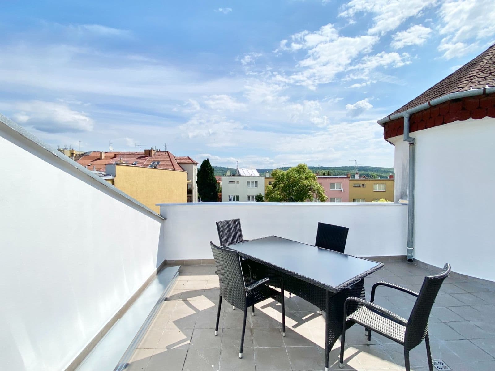Prenájom bytu 3-izbový 100 m², Böhmova, Brno, Jihomoravský kraj Prenájom bytu 3-izbový 100 m², Böhmova, Brno, Jihomoravský kraj