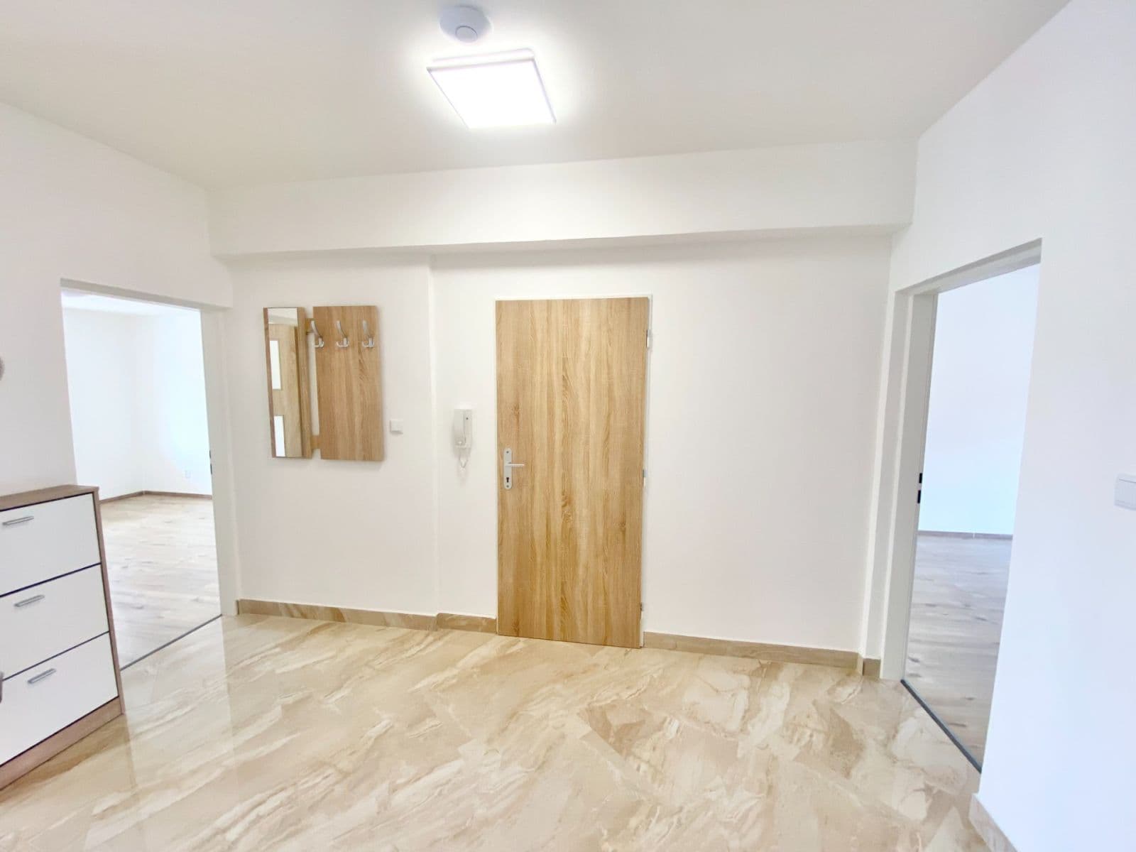Prenájom bytu 3-izbový 100 m², Böhmova, Brno, Jihomoravský kraj Prenájom bytu 3-izbový 100 m², Böhmova, Brno, Jihomoravský kraj