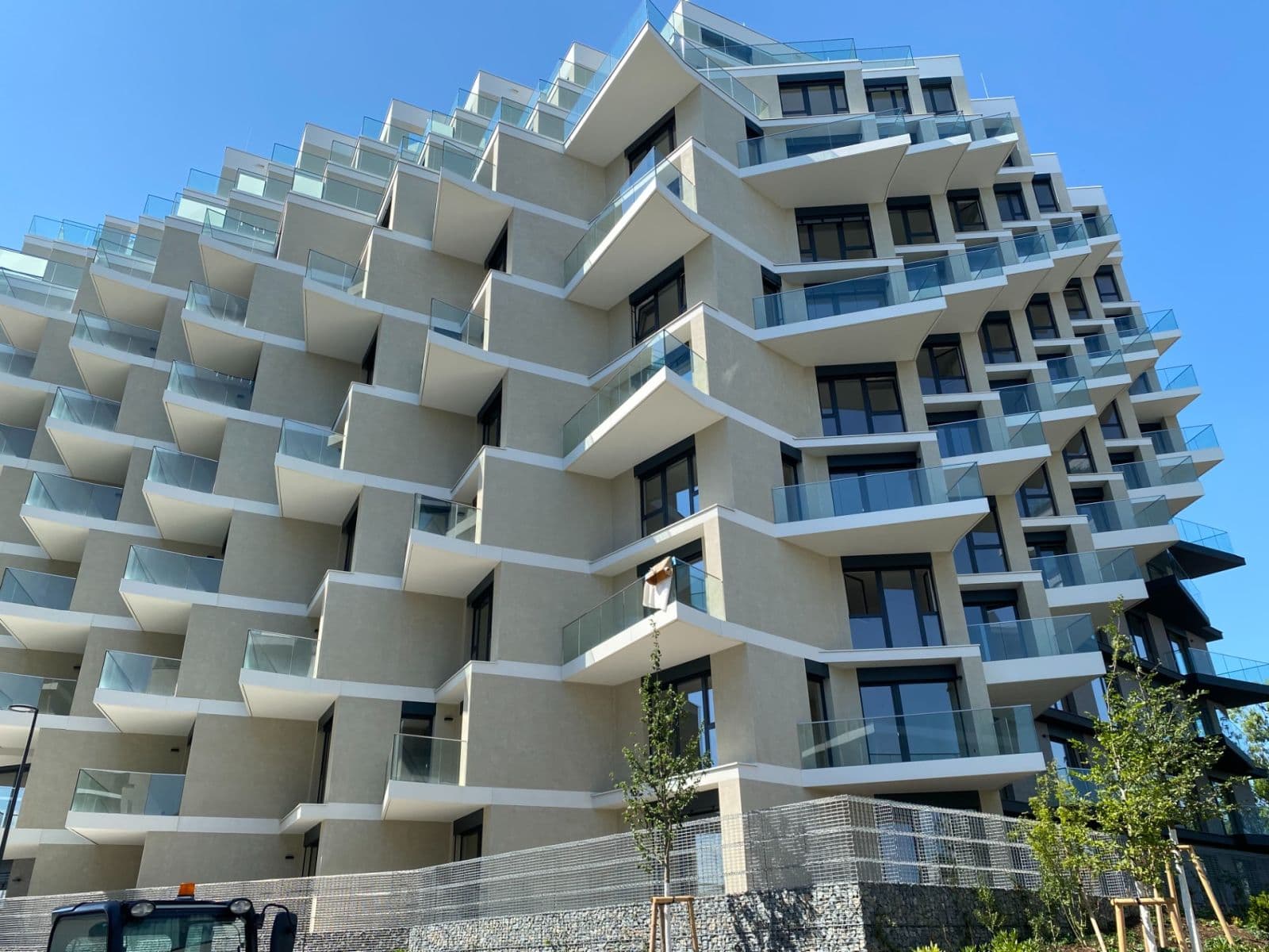 Prenájom garáže 14 m², Ramonova, Praha, Praha Prenájom garáže 14 m², Ramonova, Praha, Praha