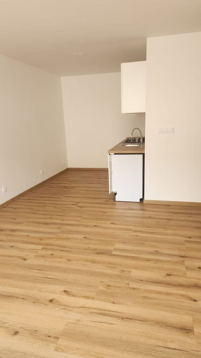 Prenájom bytu 2-izbový 40 m², Milínská, Příbram, Středočeský kraj Prenájom bytu 2-izbový 40 m², Milínská, Příbram, Středočeský kraj