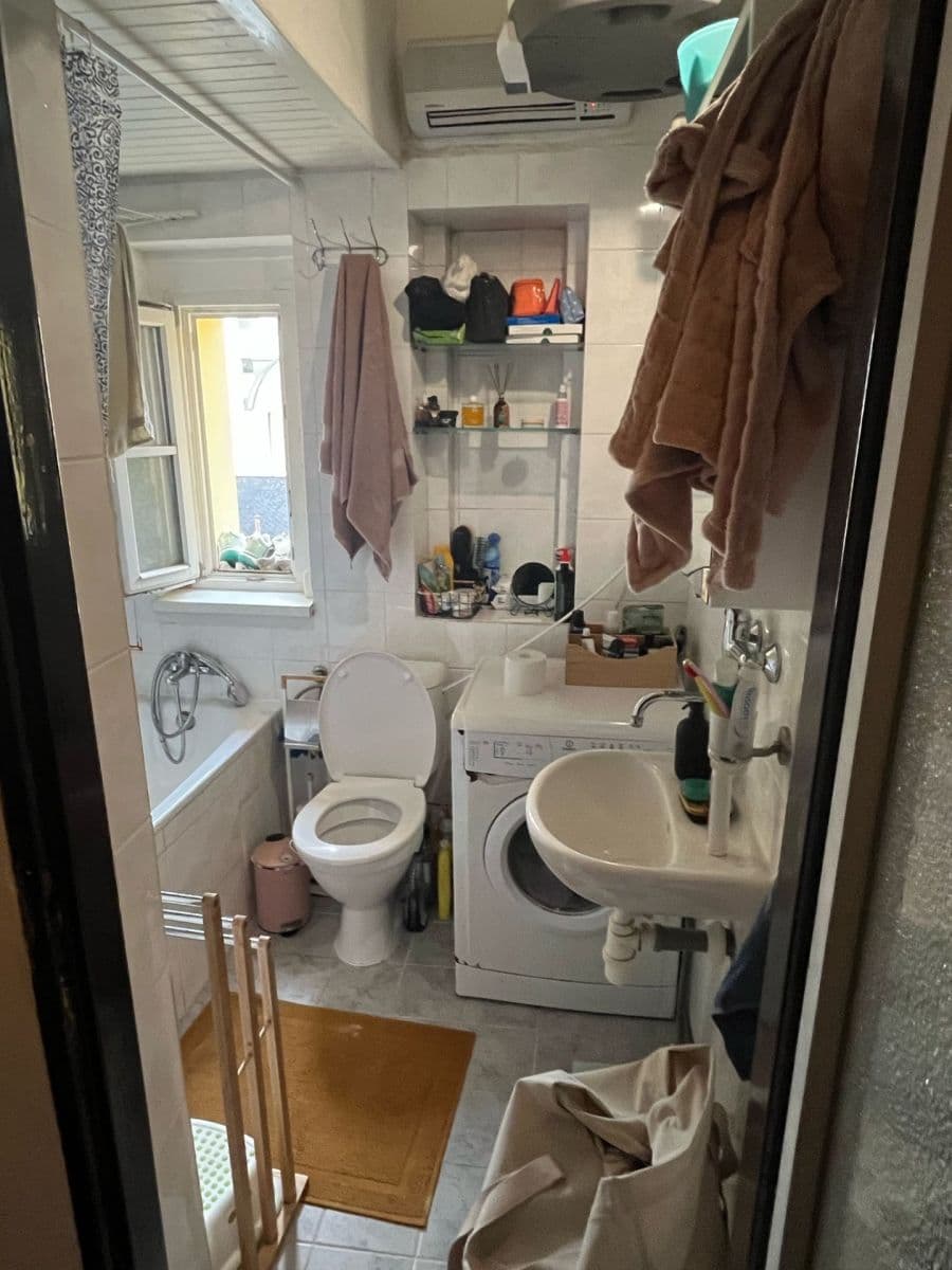 Predaj bytu 1-izbový 39 m², Sokolovská, Praha, Praha Predaj bytu 1-izbový 39 m², Sokolovská, Praha, Praha