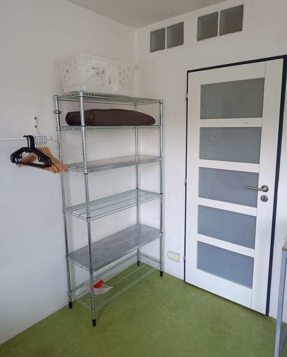 Prenájom bytu 19 m², Ďáblická, Praha, Praha Prenájom bytu 19 m², Ďáblická, Praha, Praha