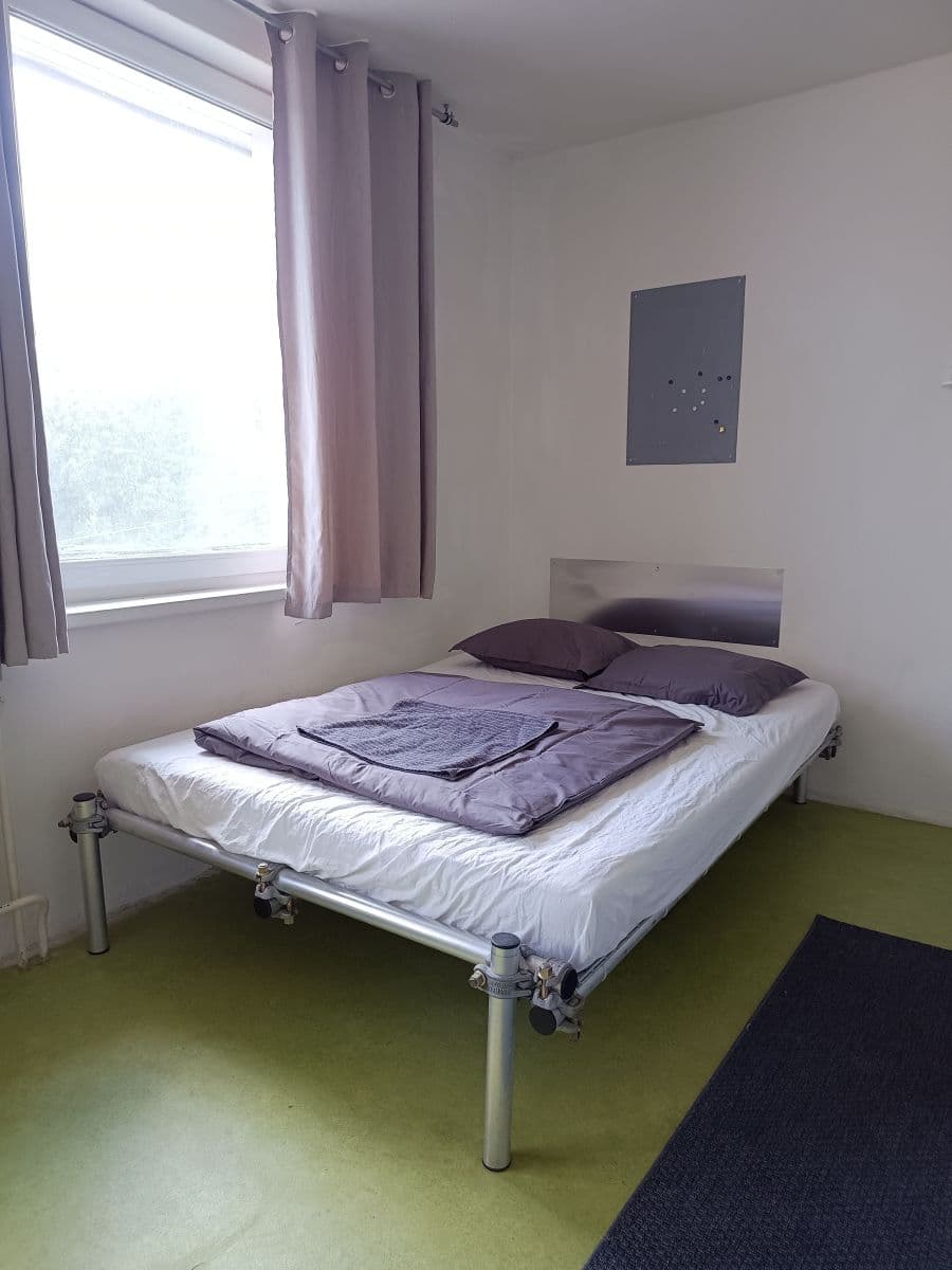 Prenájom bytu 19 m², Ďáblická, Praha, Praha Prenájom bytu 19 m², Ďáblická, Praha, Praha