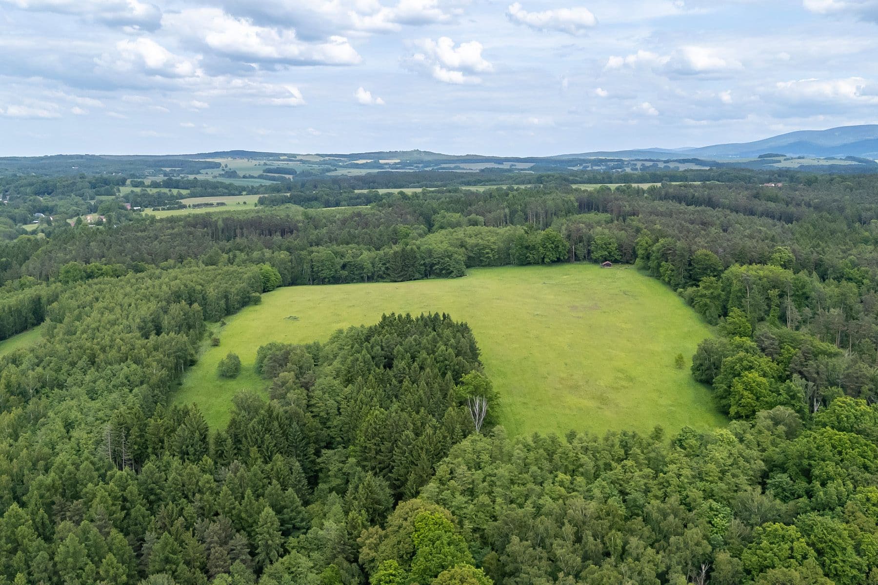 Predaj pozemku 33.624 m², Předlánce, Višňová, Liberecký kraj Predaj pozemku 33.624 m², Předlánce, Višňová, Liberecký kraj