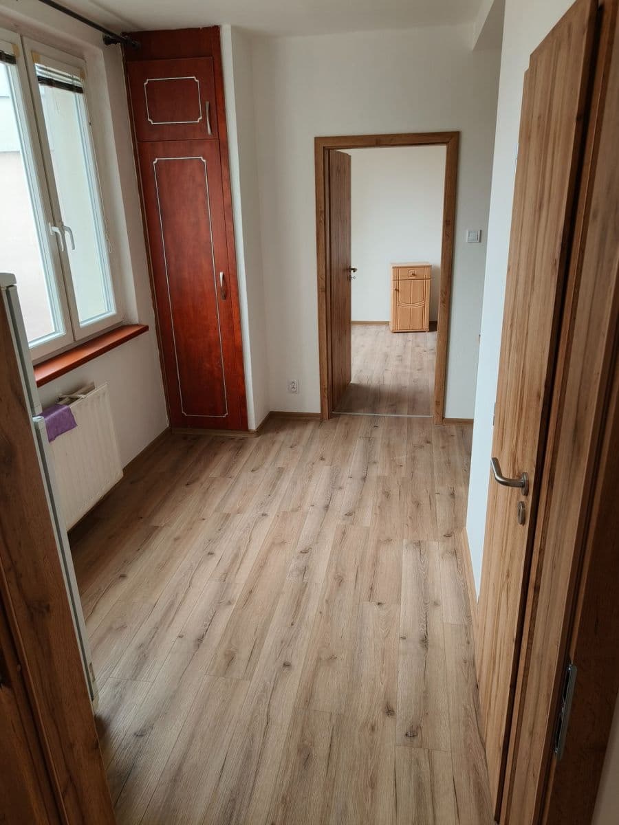 Prenájom bytu 3-izbový 70 m², Kmochova, Olomouc, Olomoucký kraj Prenájom bytu 3-izbový 70 m², Kmochova, Olomouc, Olomoucký kraj