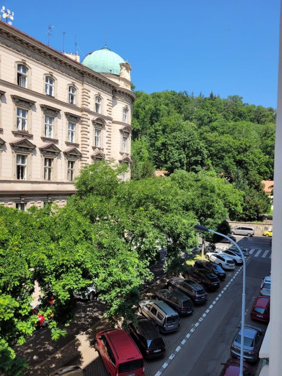 Prenájom bytu 4-izbový 99 m², Drtinova, Praha, Praha Prenájom bytu 4-izbový 99 m², Drtinova, Praha, Praha