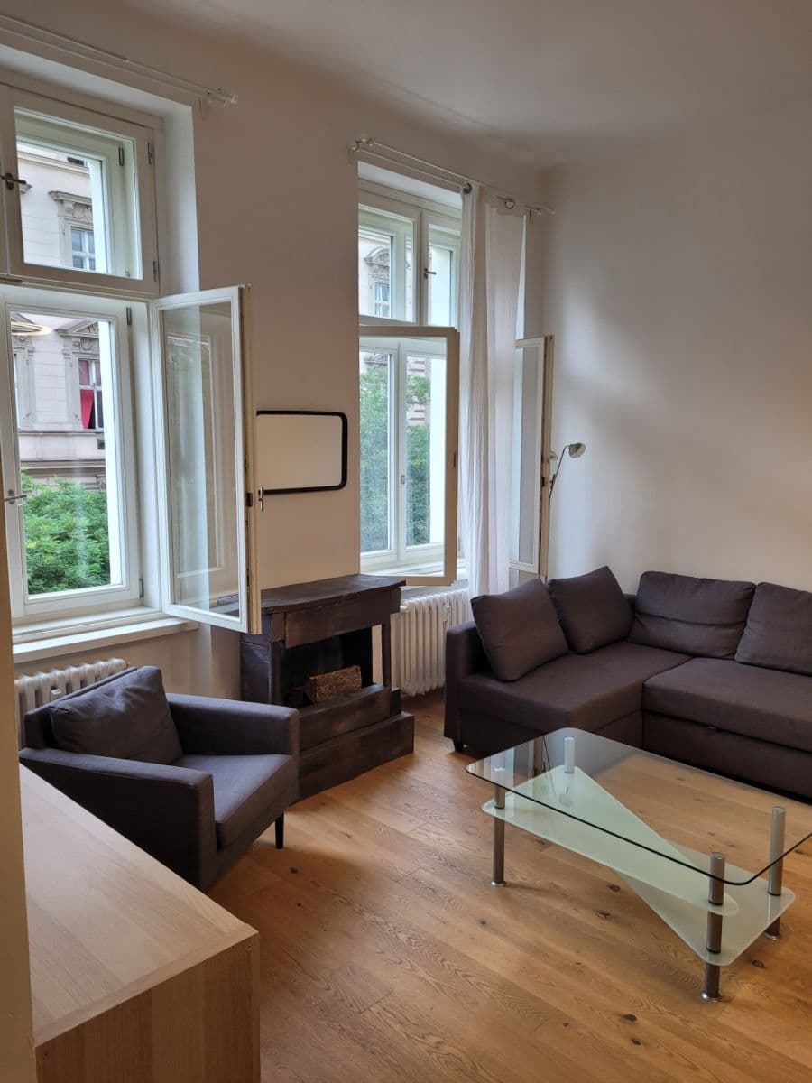 Prenájom bytu 4-izbový 99 m², Drtinova, Praha, Praha Prenájom bytu 4-izbový 99 m², Drtinova, Praha, Praha
