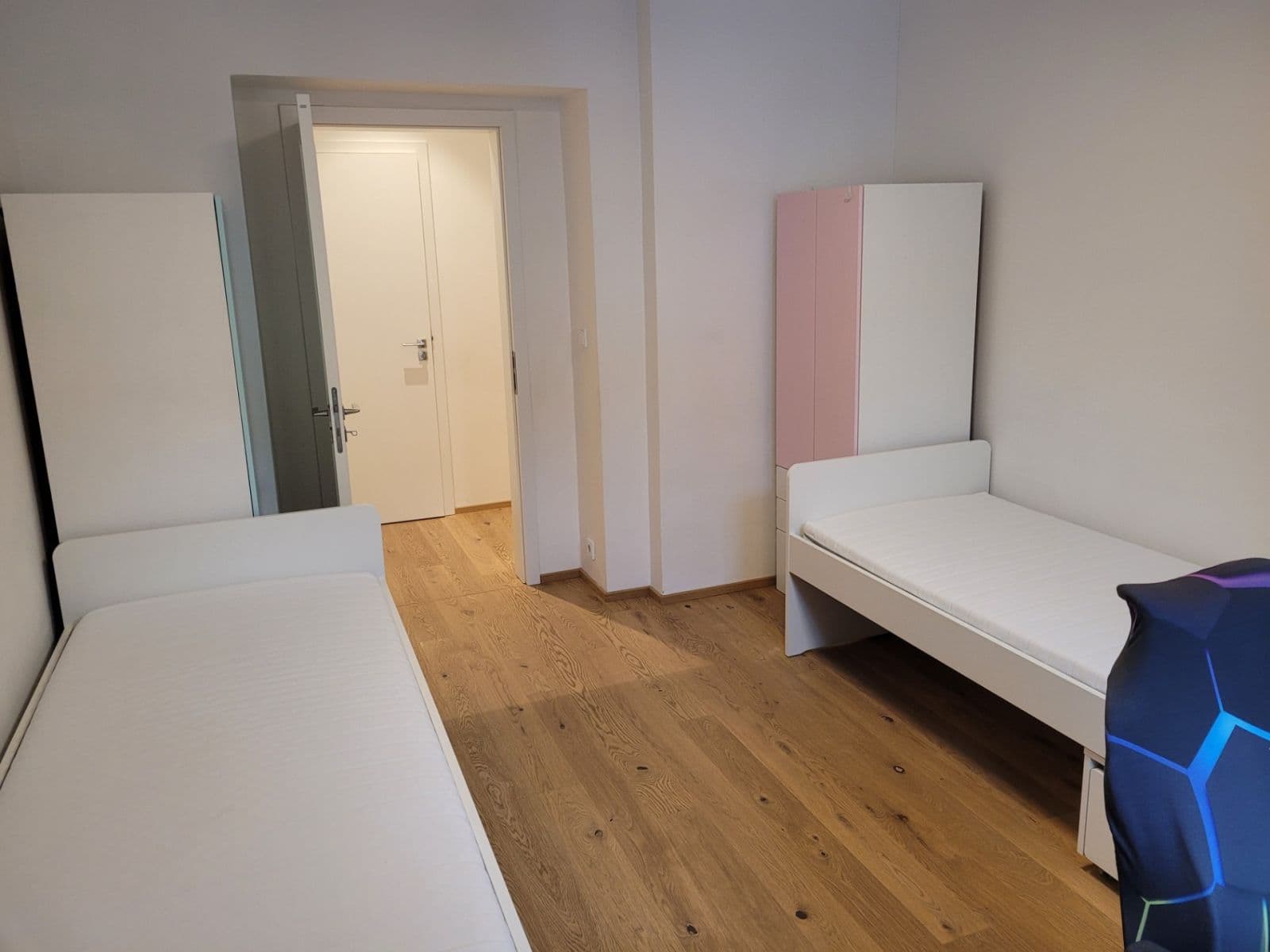 Prenájom bytu 4-izbový 99 m², Drtinova, Praha, Praha Prenájom bytu 4-izbový 99 m², Drtinova, Praha, Praha