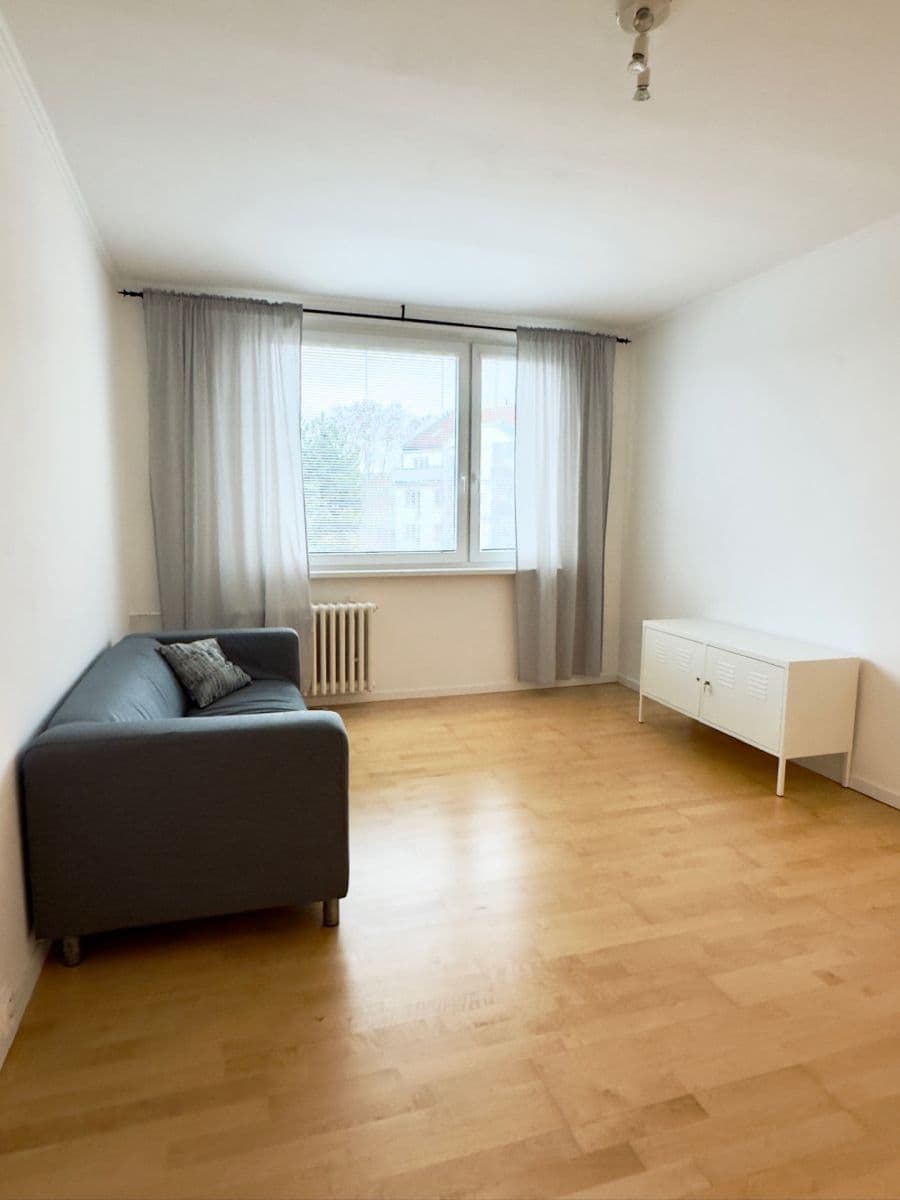 Prenájom bytu 2-izbový 44 m², Sulova, Praha, Praha Prenájom bytu 2-izbový 44 m², Sulova, Praha, Praha