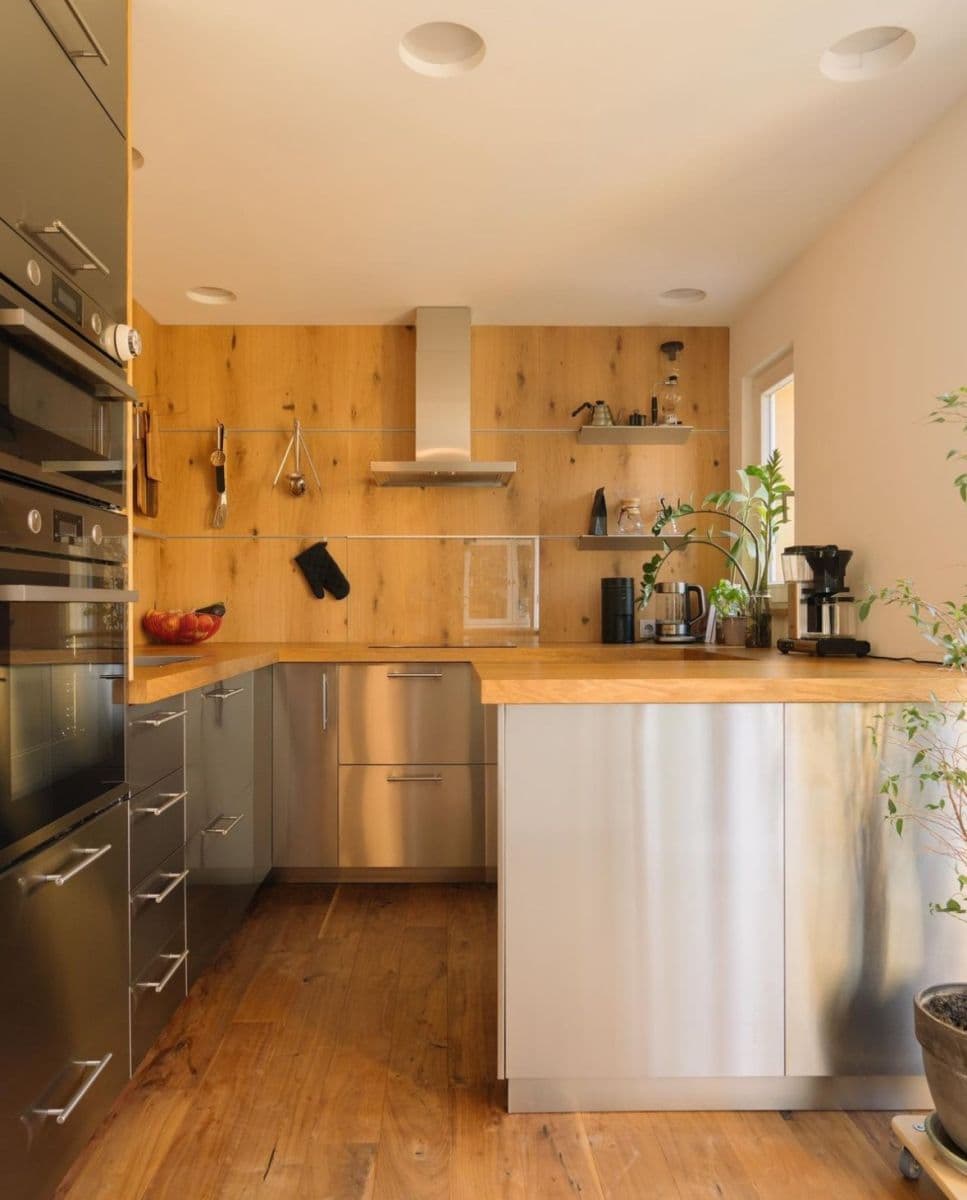 Prenájom bytu 4-izbový 115 m², Na Dolinách, Praha, Praha Prenájom bytu 4-izbový 115 m², Na Dolinách, Praha, Praha