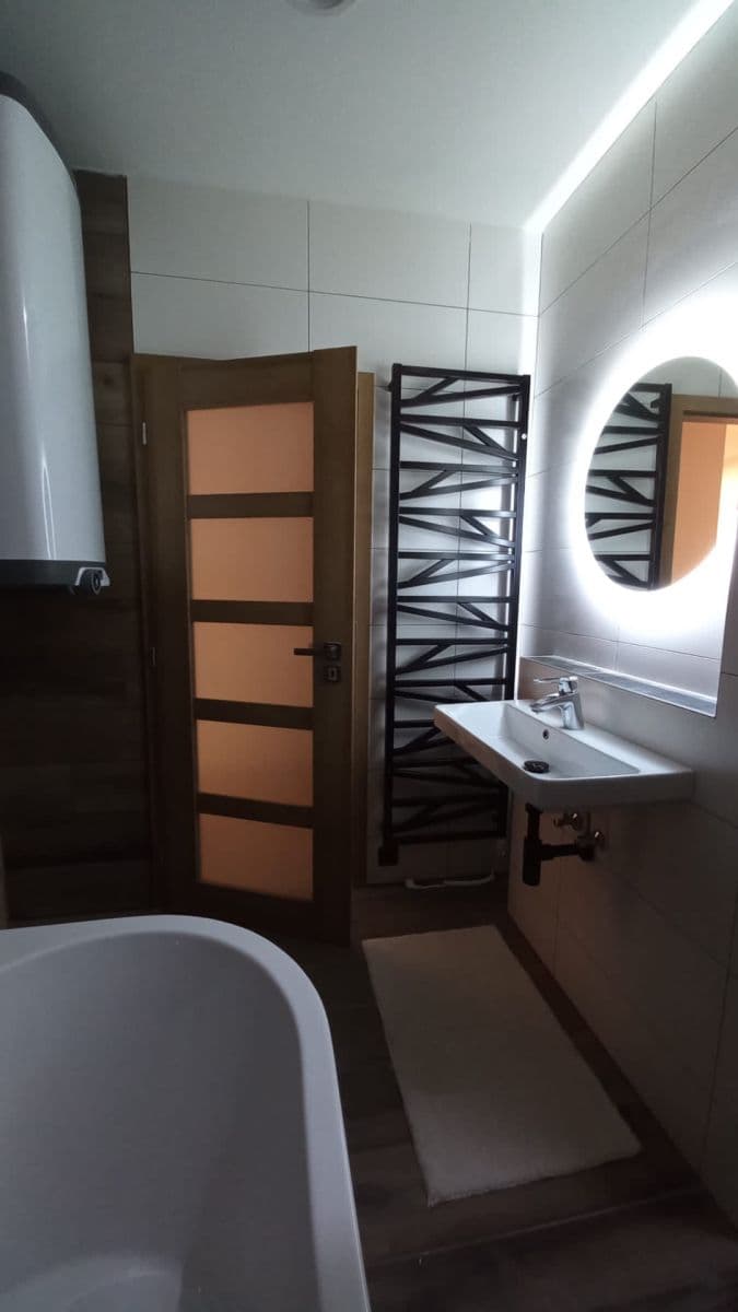 Predaj bytu 75 m², Mattoniho nábřeží, Karlovy Vary, Karlovarský kraj Predaj bytu 75 m², Mattoniho nábřeží, Karlovy Vary, Karlovarský kraj