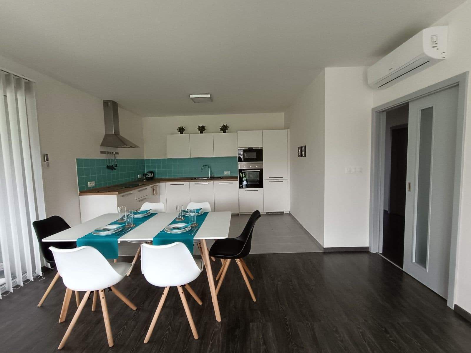 Prenájom domu 161 m², pozemek 750 m², Druhanická, Praha, Praha Prenájom domu 161 m², pozemek 750 m², Druhanická, Praha, Praha