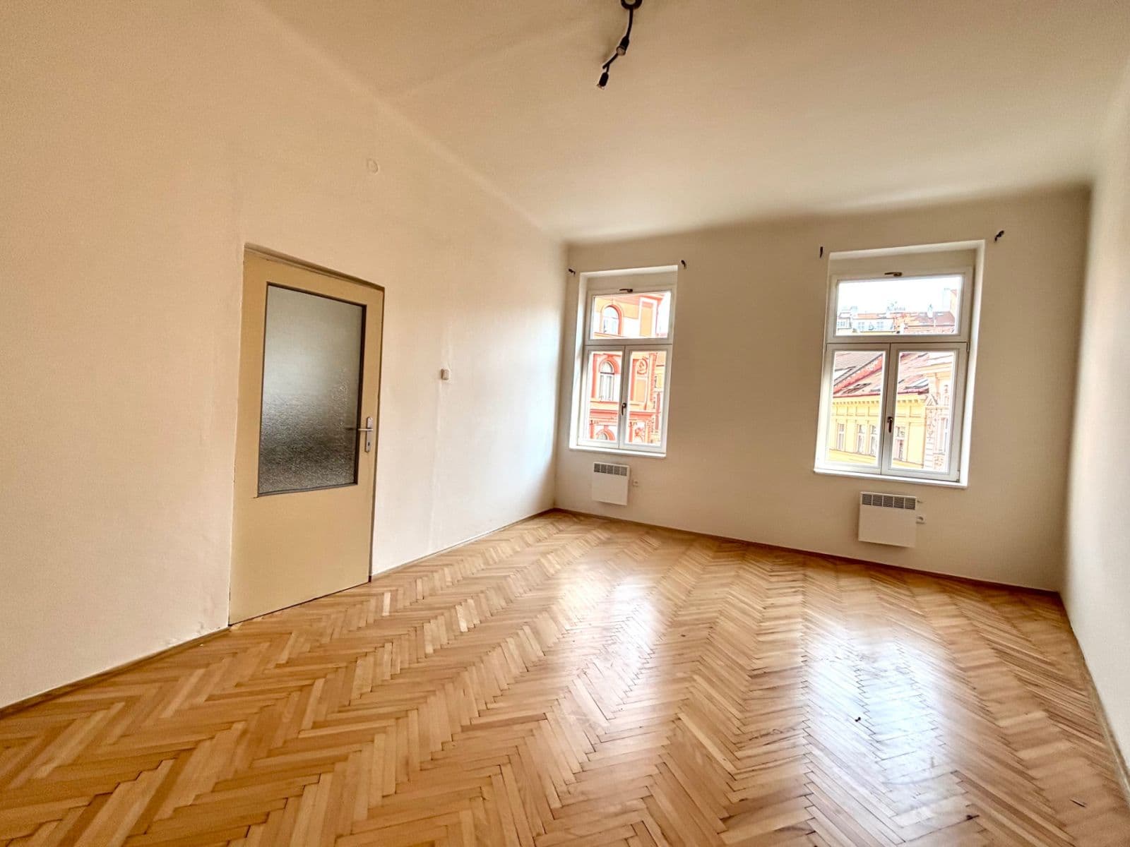 Prenájom bytu 3-izbový 93 m², Husitská, Praha, Praha Prenájom bytu 3-izbový 93 m², Husitská, Praha, Praha