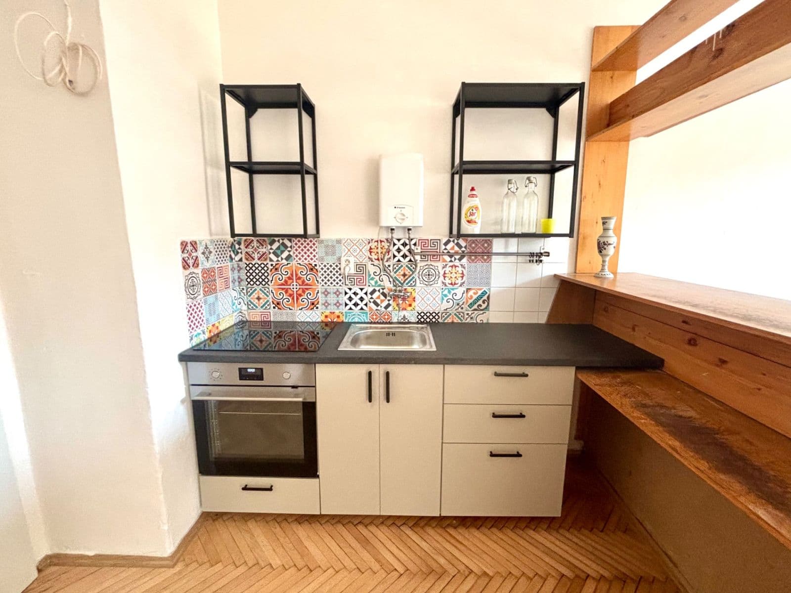 Prenájom bytu 3-izbový 93 m², Husitská, Praha, Praha Prenájom bytu 3-izbový 93 m², Husitská, Praha, Praha
