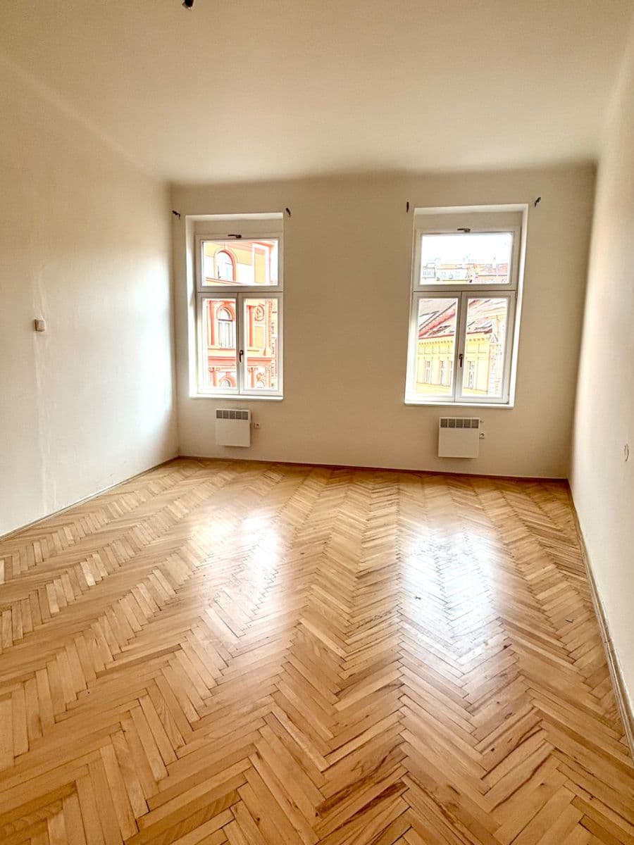 Prenájom bytu 3-izbový 93 m², Husitská, Praha, Praha Prenájom bytu 3-izbový 93 m², Husitská, Praha, Praha