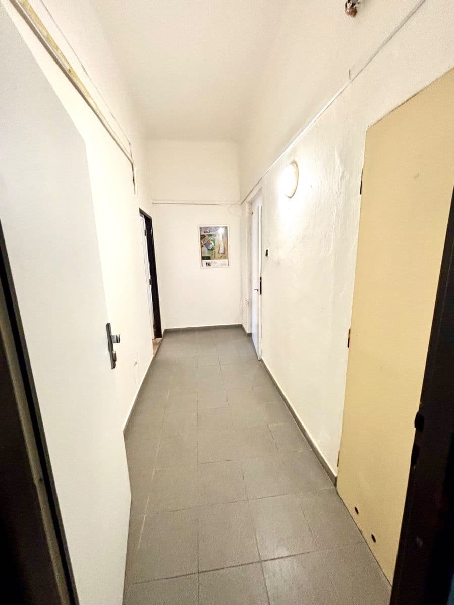 Prenájom bytu 3-izbový 93 m², Husitská, Praha, Praha Prenájom bytu 3-izbový 93 m², Husitská, Praha, Praha