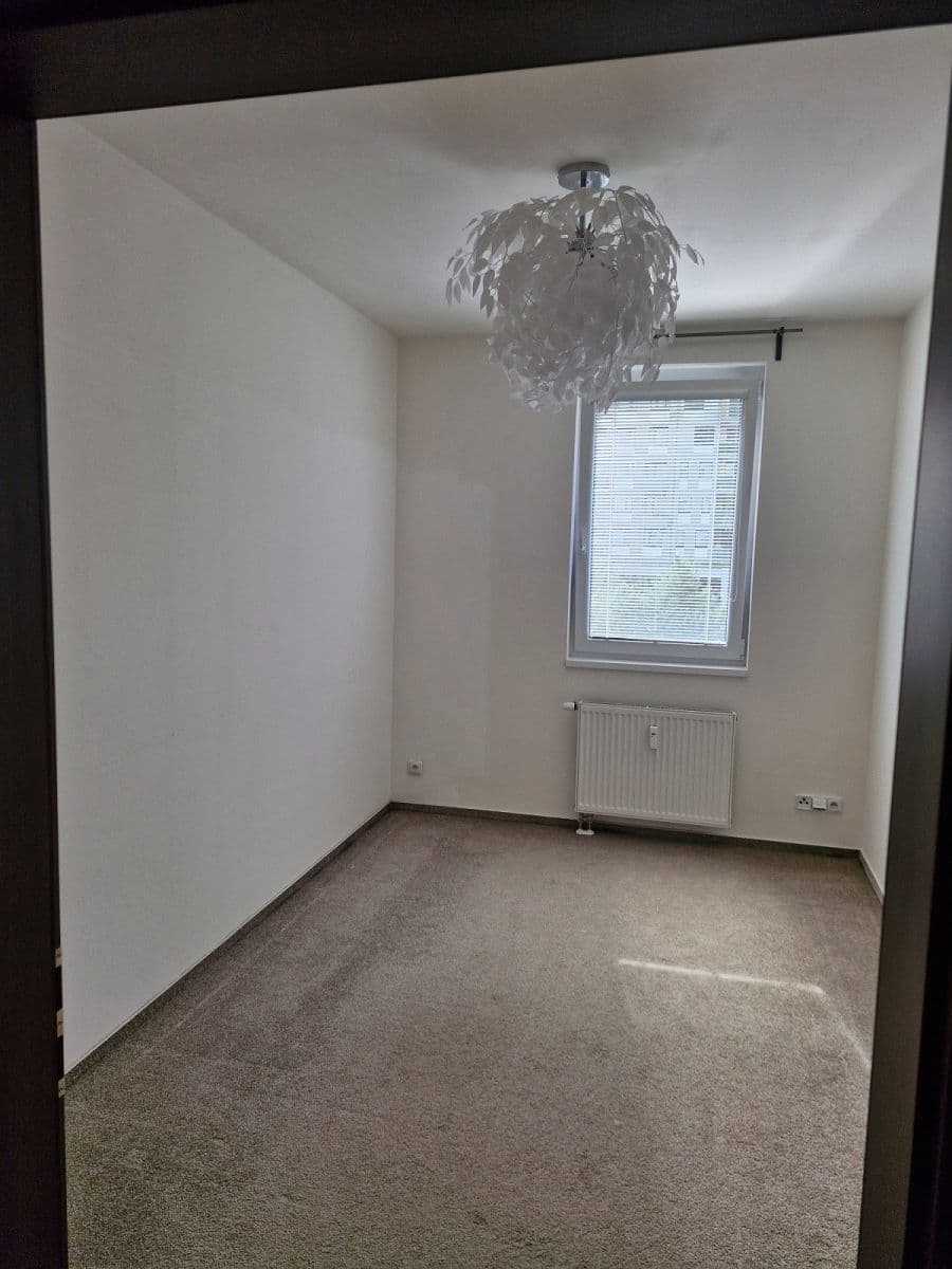 Prenájom bytu 3-izbový 76 m², Nad Přehradou, Praha, Praha Prenájom bytu 3-izbový 76 m², Nad Přehradou, Praha, Praha