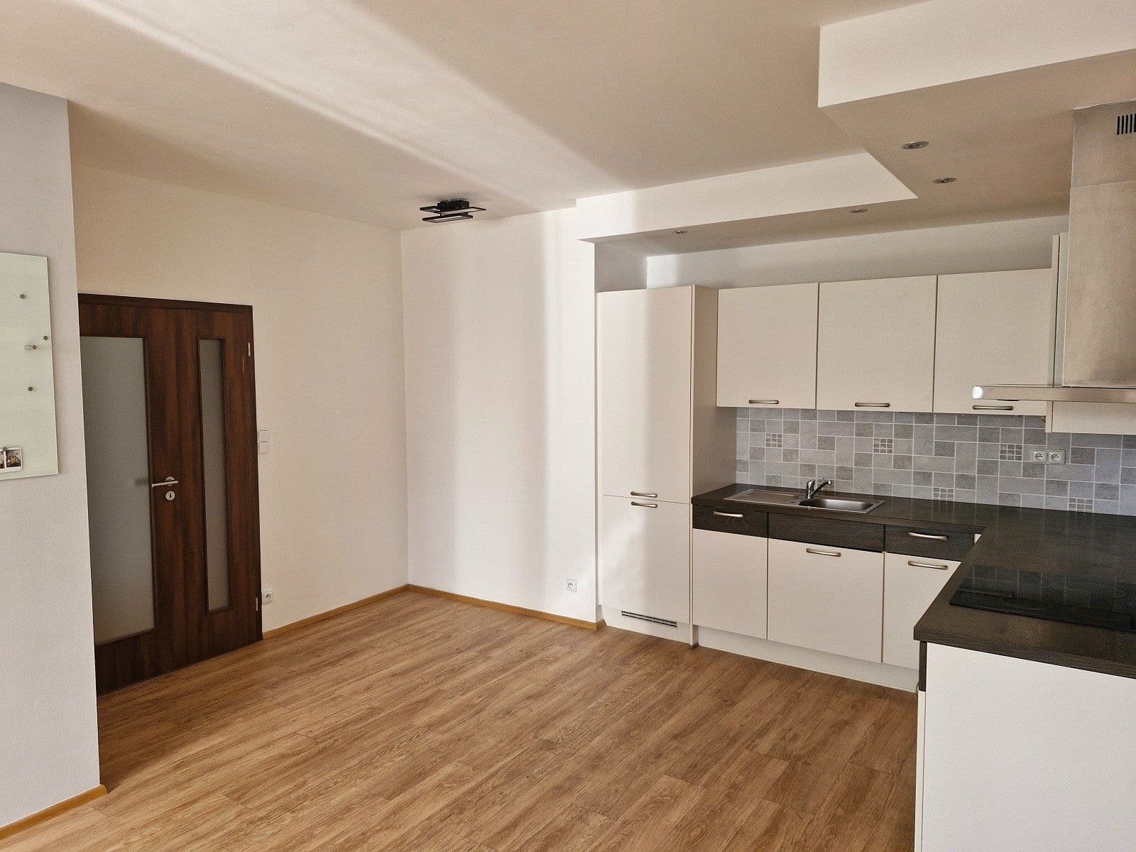 Prenájom bytu 3-izbový 76 m², Nad Přehradou, Praha, Praha Prenájom bytu 3-izbový 76 m², Nad Přehradou, Praha, Praha