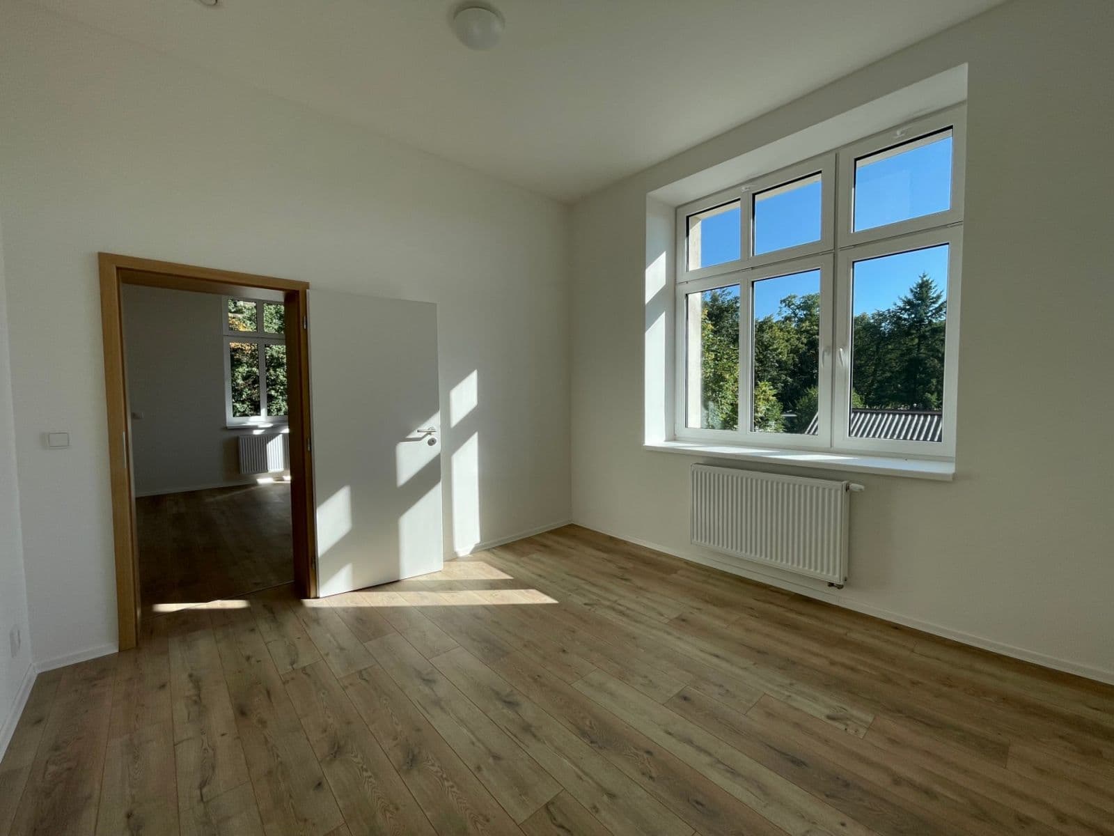 Prenájom bytu 3-izbový 90 m², Nádražní, Chomutov, Ústecký kraj Prenájom bytu 3-izbový 90 m², Nádražní, Chomutov, Ústecký kraj