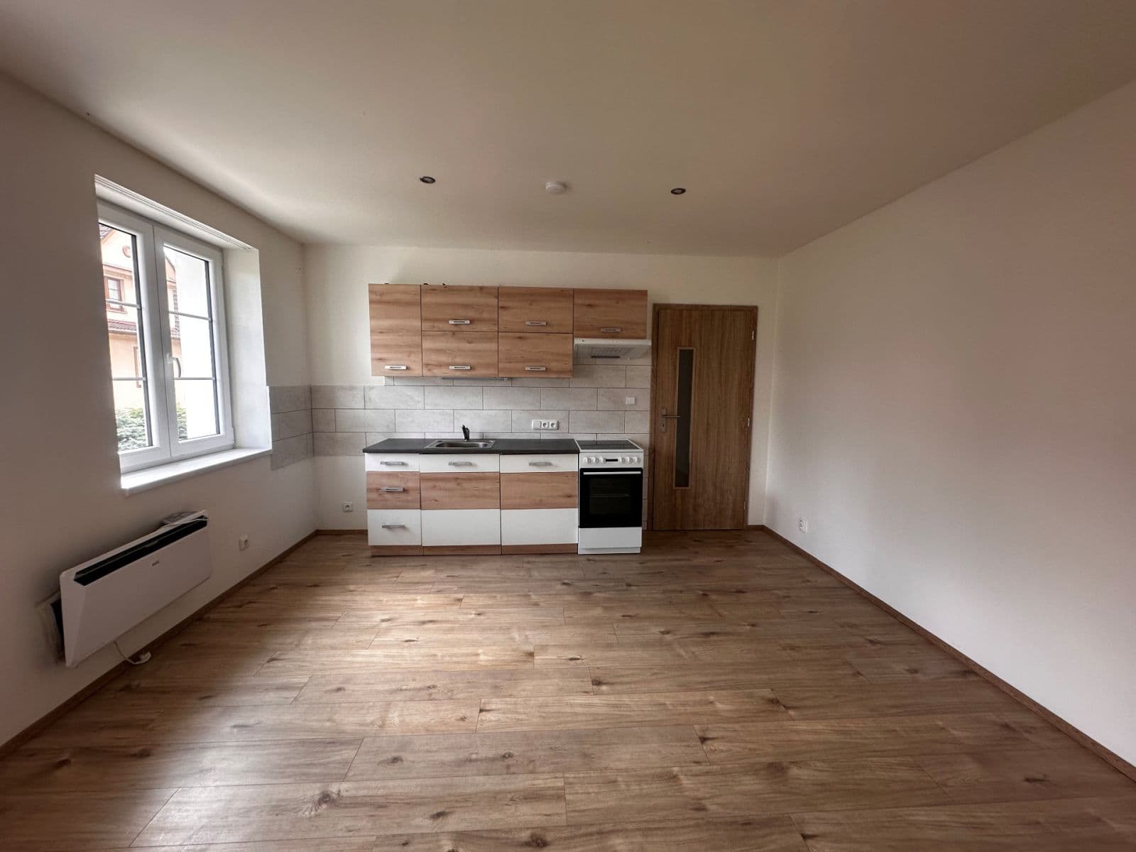 Prenájom bytu 1-izbový 27 m², gen. Svobody, Teplice, Ústecký kraj Prenájom bytu 1-izbový 27 m², gen. Svobody, Teplice, Ústecký kraj