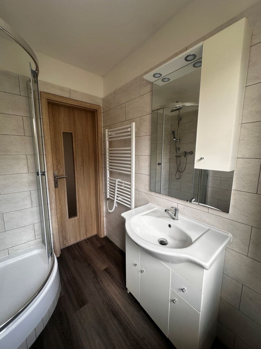Prenájom bytu 1-izbový 27 m², gen. Svobody, Teplice, Ústecký kraj Prenájom bytu 1-izbový 27 m², gen. Svobody, Teplice, Ústecký kraj