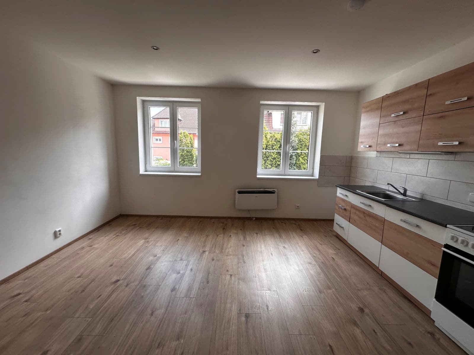 Prenájom bytu 1-izbový 27 m², gen. Svobody, Teplice, Ústecký kraj Prenájom bytu 1-izbový 27 m², gen. Svobody, Teplice, Ústecký kraj
