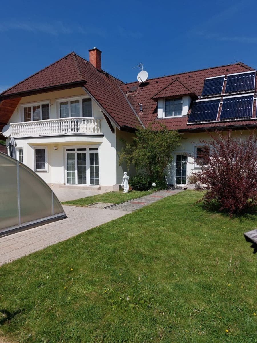 Predaj domu 340 m², pozemek 923 m², Popovičky, Středočeský kraj Predaj domu 340 m², pozemek 923 m², Popovičky, Středočeský kraj