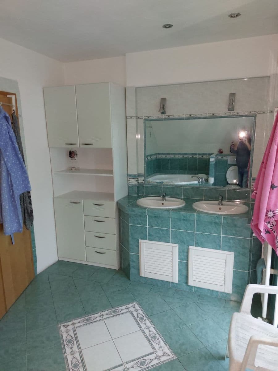 Predaj domu 340 m², pozemek 923 m², Popovičky, Středočeský kraj Predaj domu 340 m², pozemek 923 m², Popovičky, Středočeský kraj