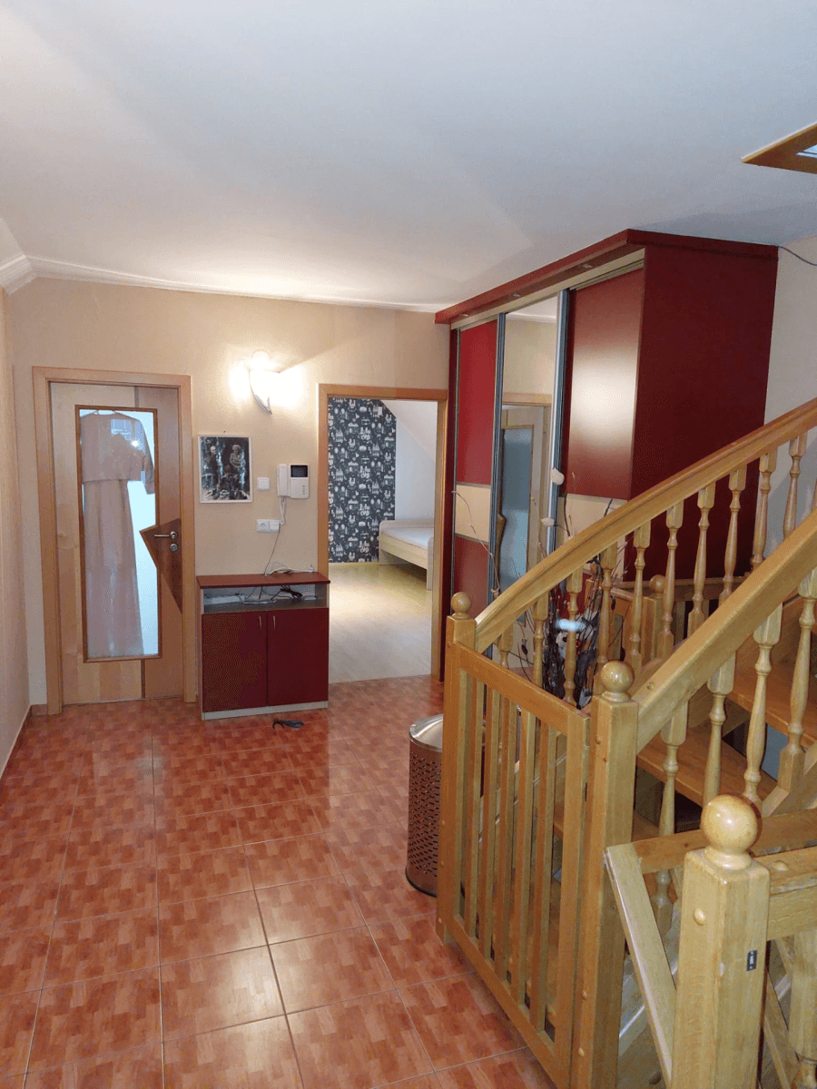 Predaj domu 340 m², pozemek 923 m², Popovičky, Středočeský kraj Predaj domu 340 m², pozemek 923 m², Popovičky, Středočeský kraj