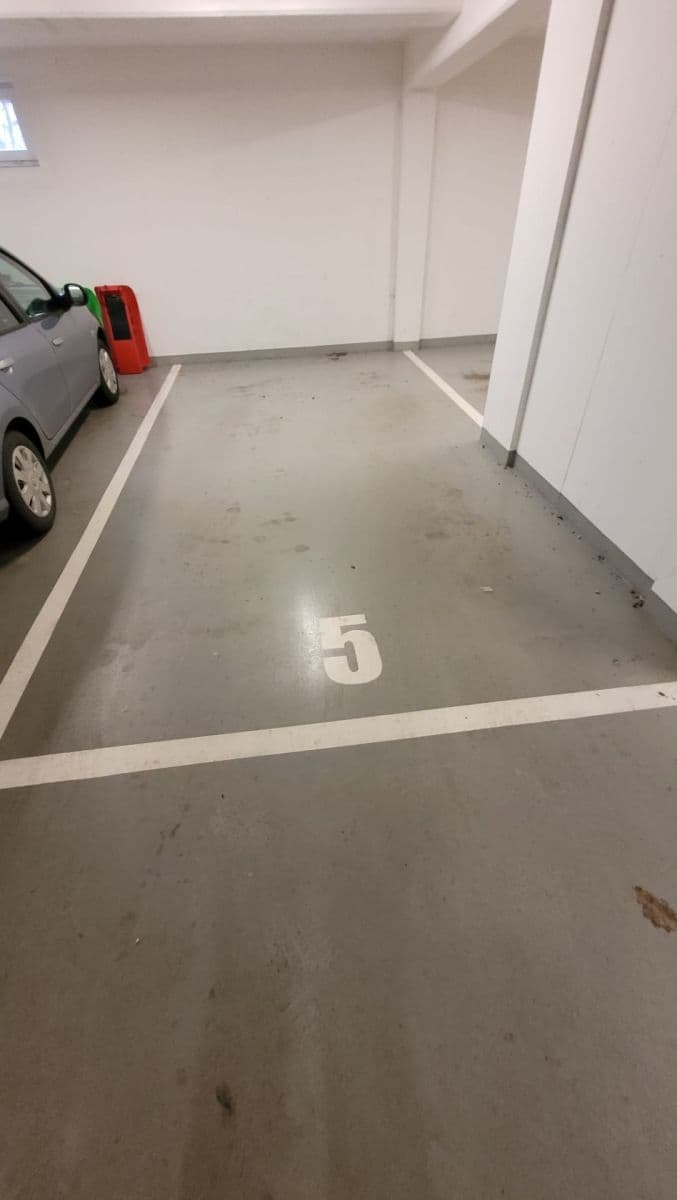 Prenájom bytu 2-izbový 57 m², Blšanecká, Praha, Praha Prenájom bytu 2-izbový 57 m², Blšanecká, Praha, Praha