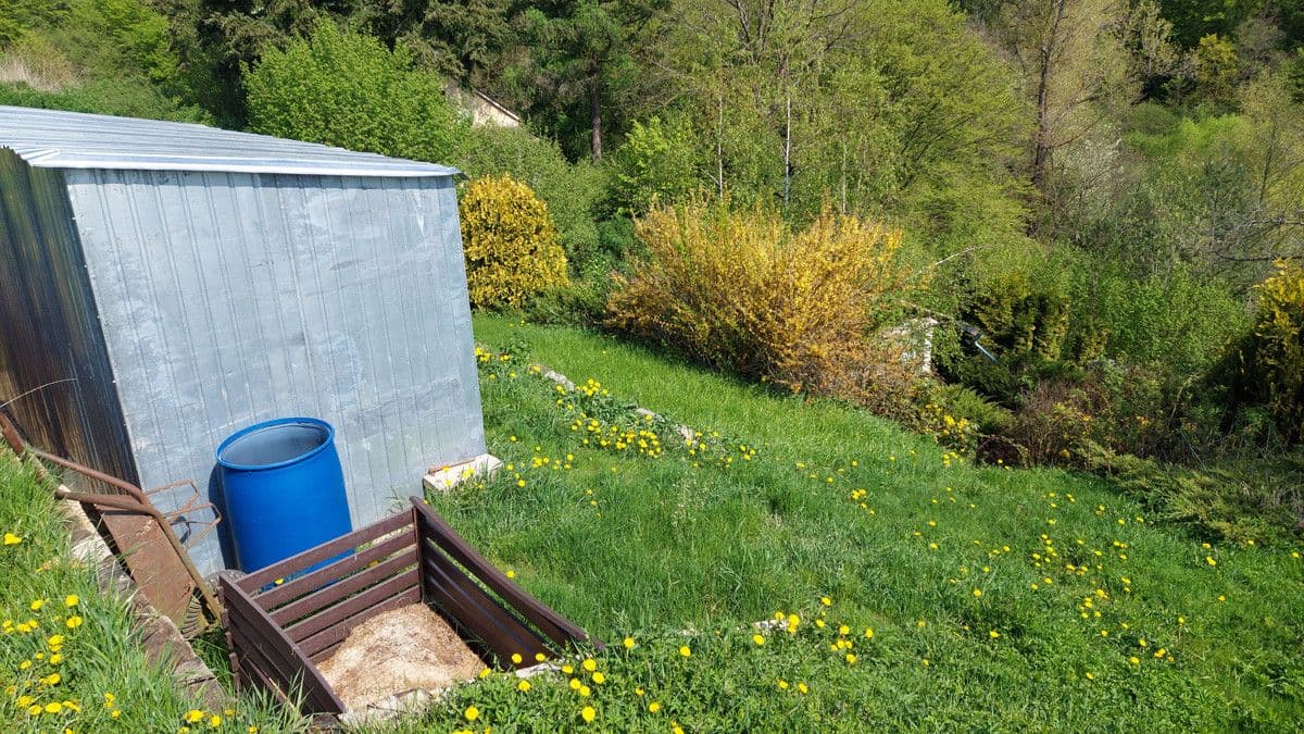 Predaj rekreačného objektu 30 m², pozemek 648 m², Bratronice, Středočeský kraj Predaj rekreačného objektu 30 m², pozemek 648 m², Bratronice, Středočeský kraj