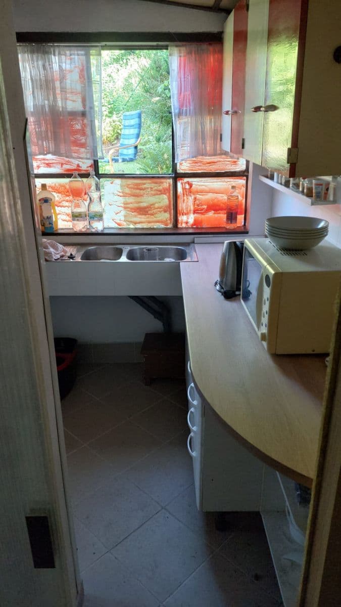 Predaj rekreačného objektu 30 m², pozemek 648 m², Bratronice, Středočeský kraj Predaj rekreačného objektu 30 m², pozemek 648 m², Bratronice, Středočeský kraj